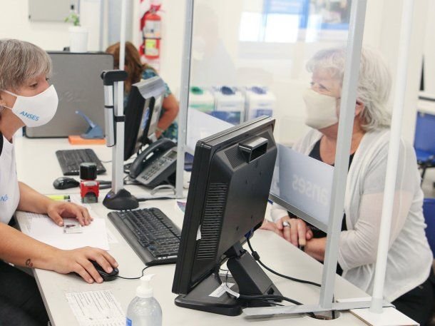 El trámite para solicitar este crédito se puede realizar 100% digital u online y presencial. 