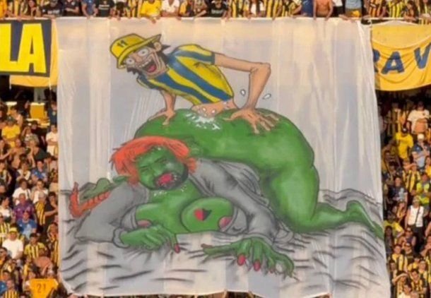 Desagradable: la obscena bandera que la hinchada de Rosario Central dedicó a Cristian Fabbiani tras el clásico Desagradable: la obscena bandera que la hinchada de Rosario Central dedicó a Cristian Fabbiani tras el clásico