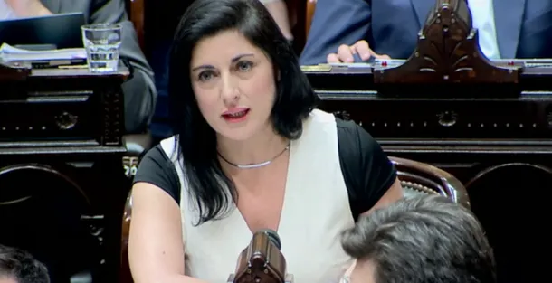 Tras rechazar los vetos de Javier Milei, diputados cantaron «Karina es alta coimera»