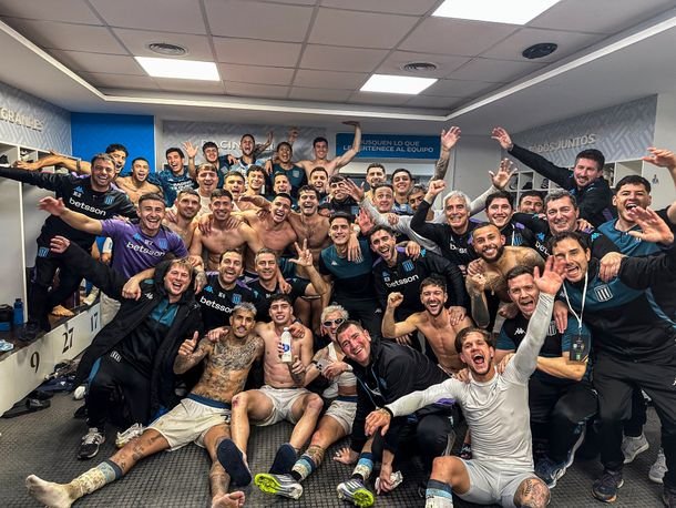 Los 11 de Gustavo Costas para visitar a Vélez por la Copa Libertadores