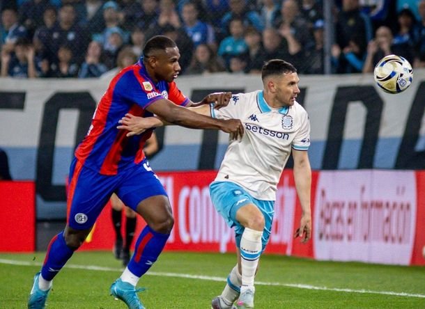 Racing volvió al triunfo en el Torneo Clausura tras cinco partidos sin ganar: venció por 2-0 a San Lorenzo
