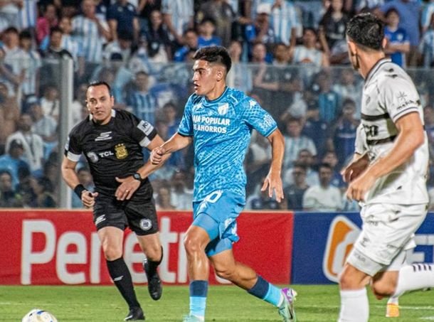 Platense vs. Deportivo Riestra por el Torneo Clausura: horario, formaciones y TV Platense vs. Deportivo Riestra por el Torneo Clausura: horario, formaciones y TV
