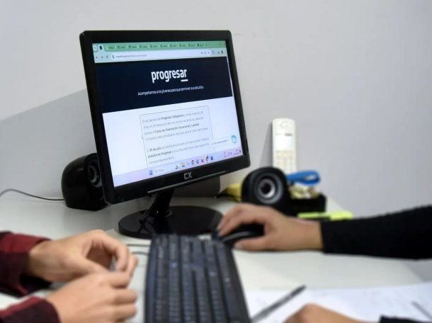 El estudiante tiene 15 días hábiles para presentar el reclamo. El estudiante tiene 15 días hábiles para presentar el reclamo.