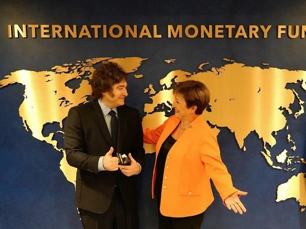 El FMI le reclamó al Banco Central que acumule reservas