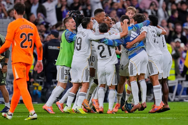 Real Madrid venció 2-1 al Barcelona en el clásico y se afianzó como líder de La Liga