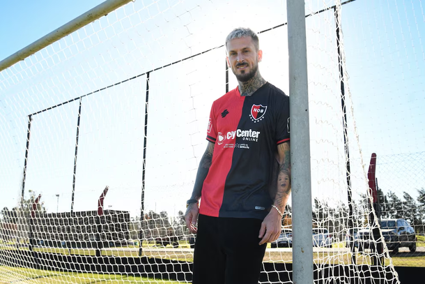 Darío Benedetto se va de Newell’s: Lucas Bernardi lo borró y rescindirá su contrato