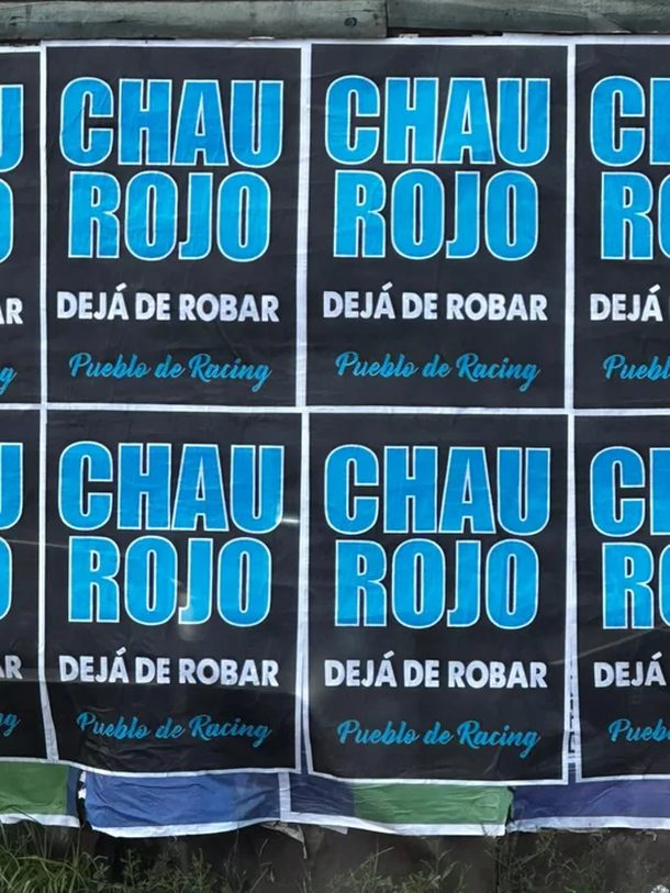 Tensión en la previa: Avellaneda amaneció empapelada con afiches contra Marcos Rojo Tensión en la previa: Avellaneda amaneció empapelada con afiches contra Marcos Rojo