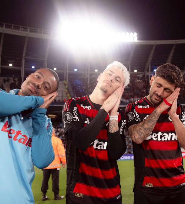 Burla uruguaya: los jugadores de Flamengo se vengaron de un futbolista de Racing tras la eliminación