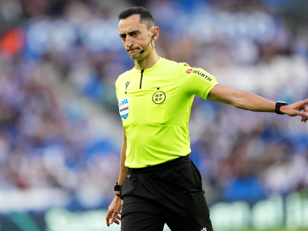 Quién es José María Sánchez, el árbitro español que dirigirá Argentina vs. Australia en el Mundial Sub-20