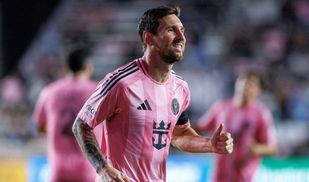 Lionel Messi, tras renovar con Inter Miami: «Desde que llegué acá soy muy feliz» Lionel Messi, tras renovar con Inter Miami: «Desde que llegué acá soy muy feliz»