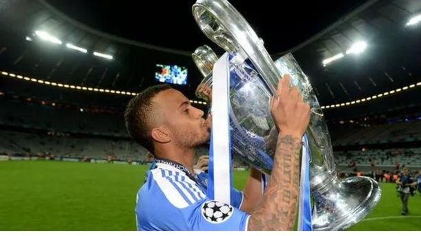 El jugador que la rompió en su selección, se retiro y se volvió millonario con la tecnología financiera El jugador que la rompió en su selección, se retiro y se volvió millonario con la tecnología financiera