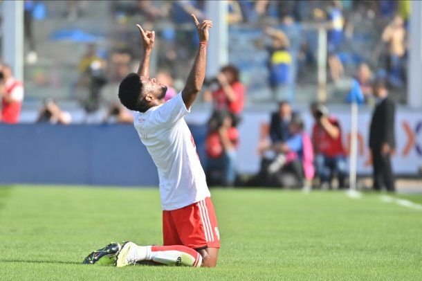 Miguel Borja hizo dos goles en Superclásicos, quizás su mayor aporte en River.