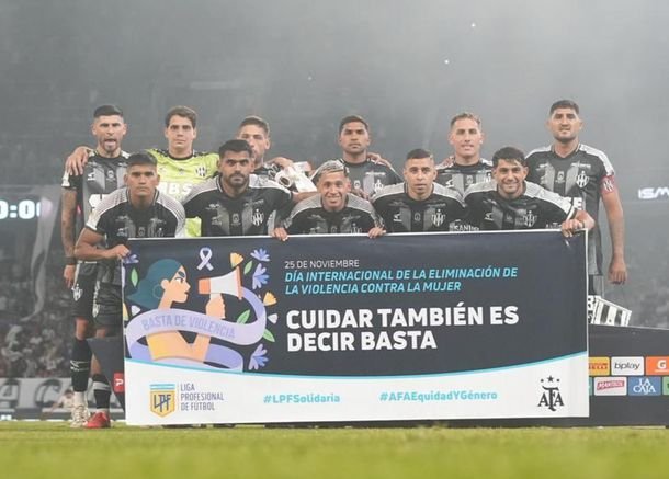 En un duelo cargado de tensión, Central Córdoba derrotó a San Lorenzo y avanzó a cuartos del Torneo Clausura En un duelo cargado de tensión, Central Córdoba derrotó a San Lorenzo y avanzó a cuartos del Torneo Clausura