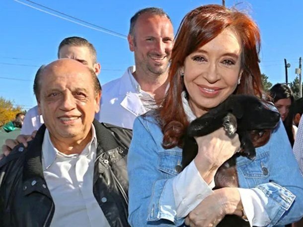 Juan José Mussi junto a Cristina Kirchner. Juan José Mussi junto a Cristina Kirchner.