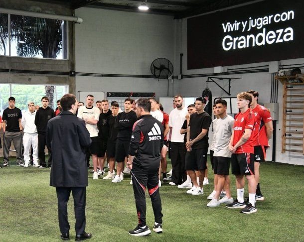 Sorpresa total en River: Gallardo convocó a una conferencia urgente junto a Stefano Di Carlo Sorpresa total en River: Gallardo convocó a una conferencia urgente junto a Stefano Di Carlo