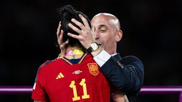 Luis Rubiales volvió a responsabilizar a Jenni Hermoso por el beso: «Cambió su versión»