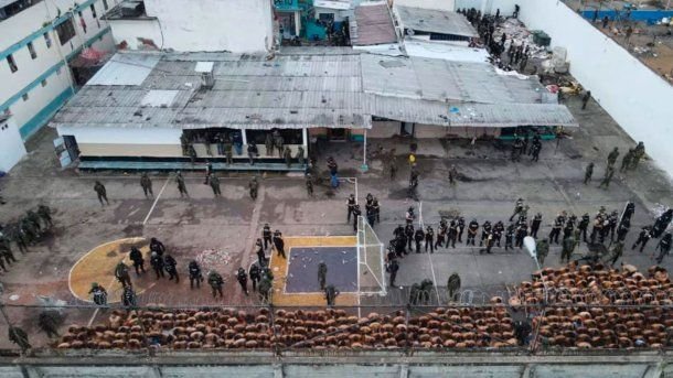 Ecuador: sangriento motín en una cárcel de máxima seguridad dejó una treintena de muertos