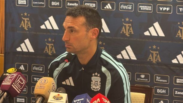 Lionel Scaloni confirmó a Lionel Messi contra Angola: «Muchos campeones del mundo estarán en la cancha»