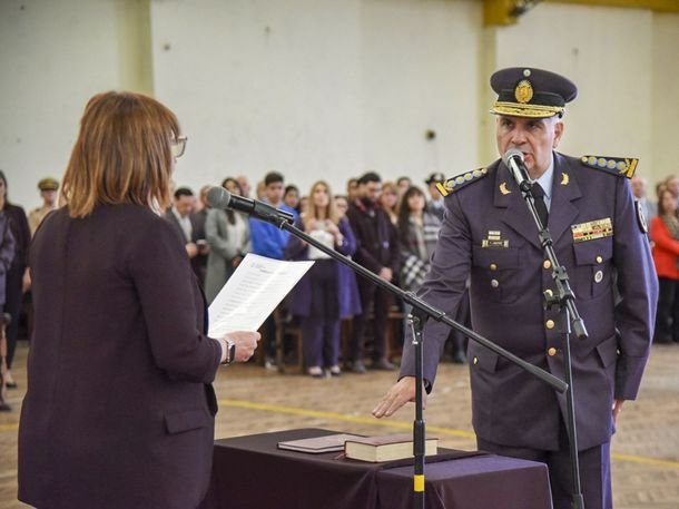 Allanan al director del Servicio Penitenciario Federal por la compra de comida en mal estado para el penal de Ezeiza Allanan al director del Servicio Penitenciario Federal por la compra de comida en mal estado para el penal de Ezeiza