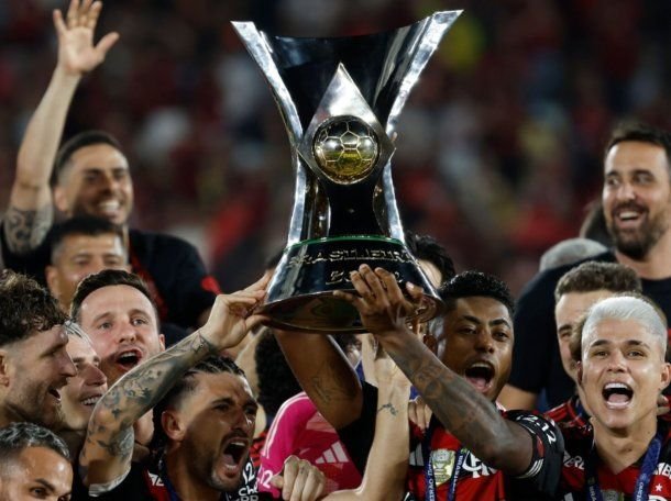 Video: el hijo de Danilo, héroe de Flamengo, reveló que es hincha de Fluminense en pleno festejo