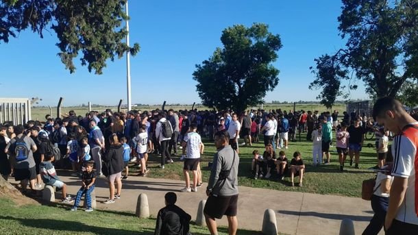 Lionel Messi volvió a pisar suelo santafesino junto a su familia y revolucionó Sauce Viejo