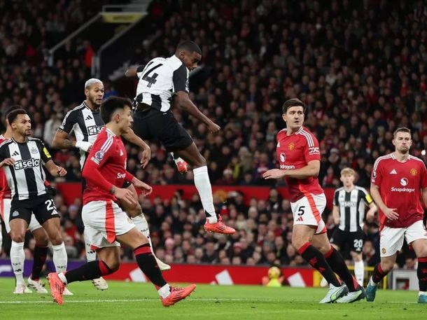 Manchester United vs. Newcastle, por la Premier League 2025/26: horario, formaciones y cómo ver en vivo Manchester United vs. Newcastle, por la Premier League 2025/26: horario, formaciones y cómo ver en vivo