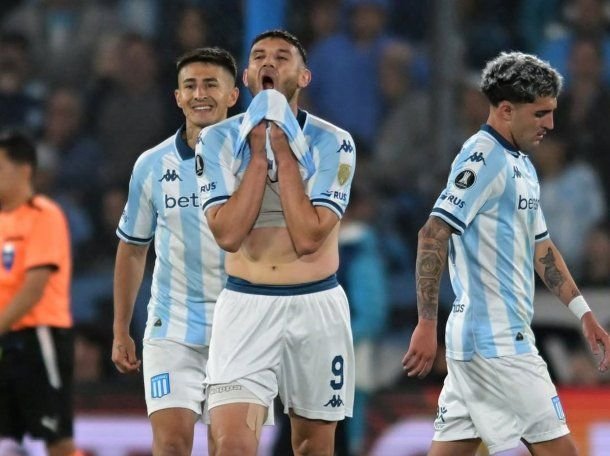 La sequía de Maravilla Martínez que preocupa a Racing y… ¿una bandera que es mufa?