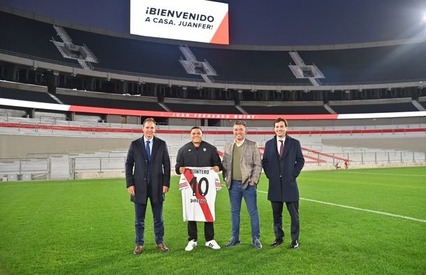 Racing demanda a América de Cali por el regreso de Juanfer Quintero a River: los motivos Racing demanda a América de Cali por el regreso de Juanfer Quintero a River: los motivos