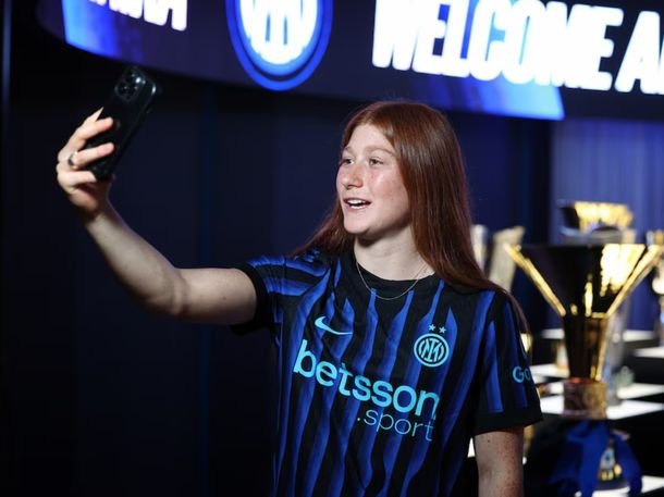De River al Inter: el salto de Annika Paz, la joya argentina que hizo historia con 17 años De River al Inter: el salto de Annika Paz, la joya argentina que hizo historia con 17 años