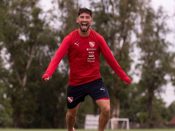 Felipe Loyola fue ofrecido a Boca: la firme decisión que tomó el club en el mercado Felipe Loyola fue ofrecido a Boca: la firme decisión que tomó el club en el mercado