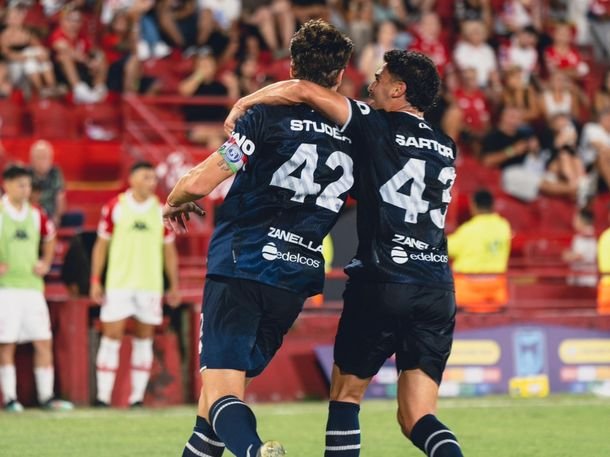 Independiente Rivadavia sorprendió a Huracán y se lo dio vuelta 1-2 en el Ducó Independiente Rivadavia sorprendió a Huracán y se lo dio vuelta 1-2 en el Ducó