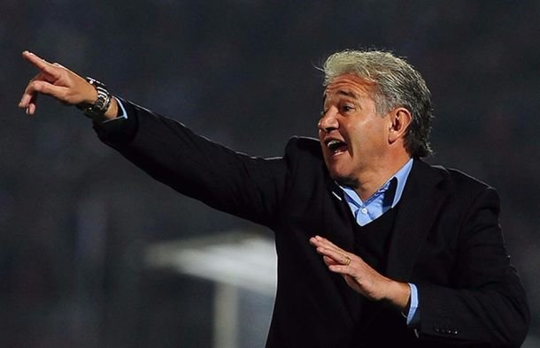 Tras su retiro como jugador, Burruchaga se convirtió en entrenador y dirigió diferentes equipos del ámbito local. Tras su retiro como jugador, Burruchaga se convirtió en entrenador y dirigió diferentes equipos del ámbito local.