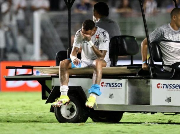 Neymar mostró el lado más crudo de su rehabilitación: expuso a sus amigos al dolor Neymar mostró el lado más crudo de su rehabilitación: expuso a sus amigos al dolor