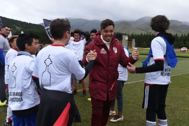 River se traslada a San Martín de los Andes para encarar la fase más exigente de la pretemporada River se traslada a San Martín de los Andes para encarar la fase más exigente de la pretemporada
