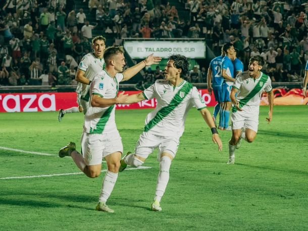 Banfield vs. Racing por el Torneo Apertura: horario, formaciones y TV