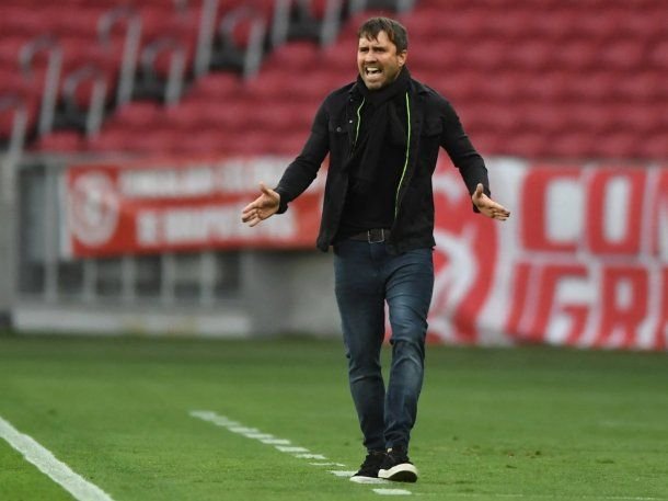 River acelera por el Chacho Coudet tras la renuncia de Marcelo Gallardo