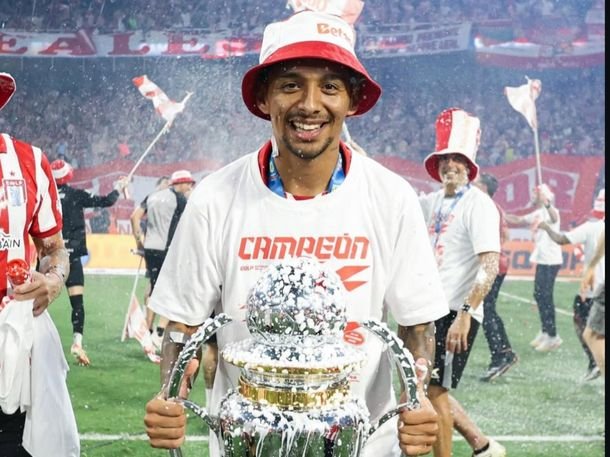 La irrisoria cifra que cobrará Estudiantes por el pase de Cristian Medina a Botafogo La irrisoria cifra que cobrará Estudiantes por el pase de Cristian Medina a Botafogo