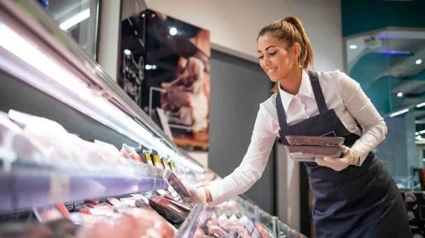 Empleados de comercio cobran el último tramo del aumento de salarios en marzo: cuánto recibirán