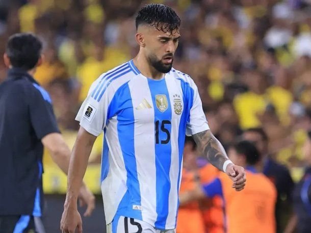 Alerta para la Selección Argentina: se lesionó uno de los jugadores infaltables para Lionel Scaloni Alerta para la Selección Argentina: se lesionó uno de los jugadores infaltables para Lionel Scaloni