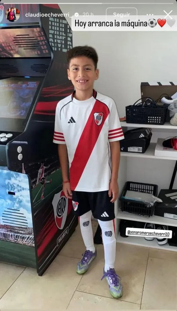 El Diablito Echeverri celebra a la nueva joya de la familia que se suma a River El Diablito Echeverri celebra a la nueva joya de la familia que se suma a River