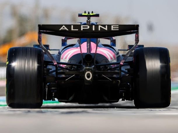 ¿Revés para Horner? Toto Wolff estaría buscando comprar una parte de Alpine