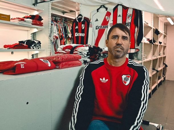 Cuándo debuta Chacho Coudet en el banco de suplentes de River