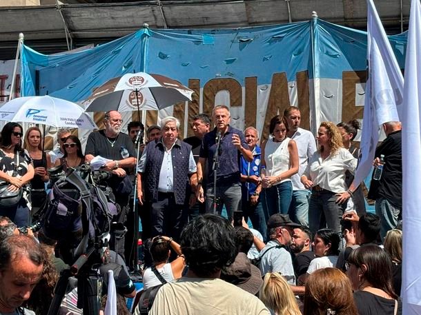 La CGT se moviliza a Tribunales para judicializar y frenar la reforma laboral