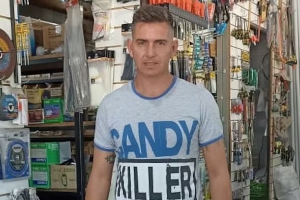 El santafesino, en la actualidad, es dueño de una ferretería. 