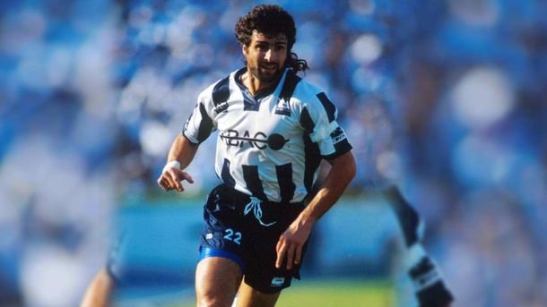 ¿De quién se trata? El jugador uruguayo que pasó por Boca y hoy tiene una agencia de lotería