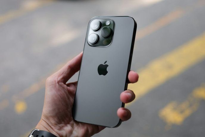 Archivo. Apple afronta problemas para ingresar en el mercado de los celulares plegables.