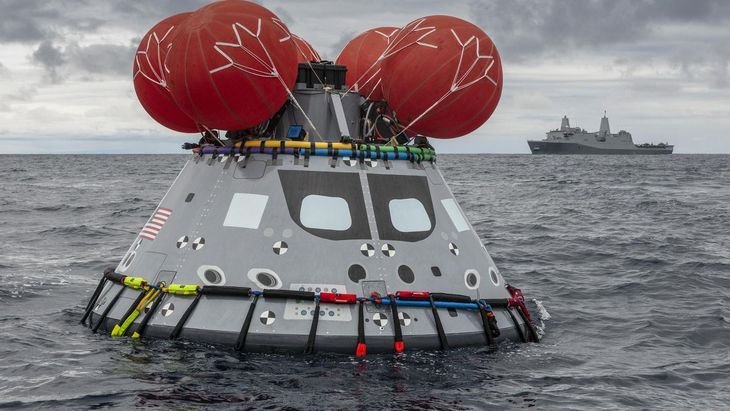 Rescate de Artemis I, en el océano Pacífico, frente a la costa de Baja California, México, el 11 de diciembre de 2022. 