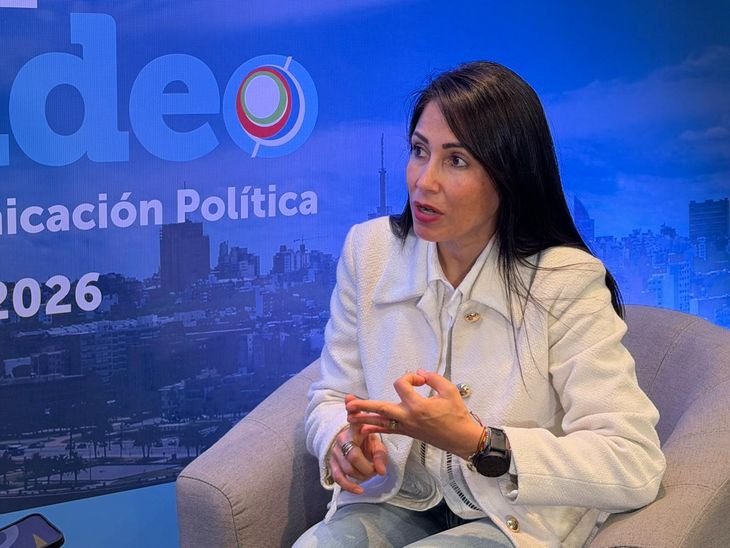 La excandidata insistió en la necesidad de un bloque regional latinoamericano.