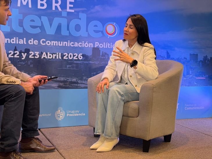 Luisa González dialogó con Ámbito tras llegar desde Barcelona, donde participó de la reunión de líderes progresistas.