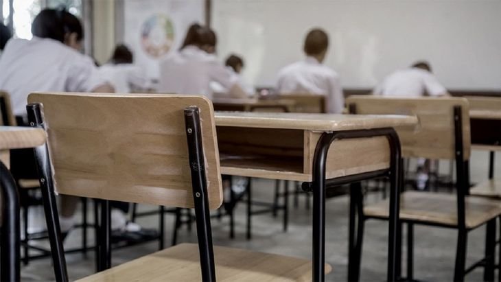 La decisión de Singapur reabre así un debate global sobre los límites de las medidas disciplinarias en el ámbito educativo y sobre si el castigo físico sigue teniendo cabida en las escuelas del siglo XXI.